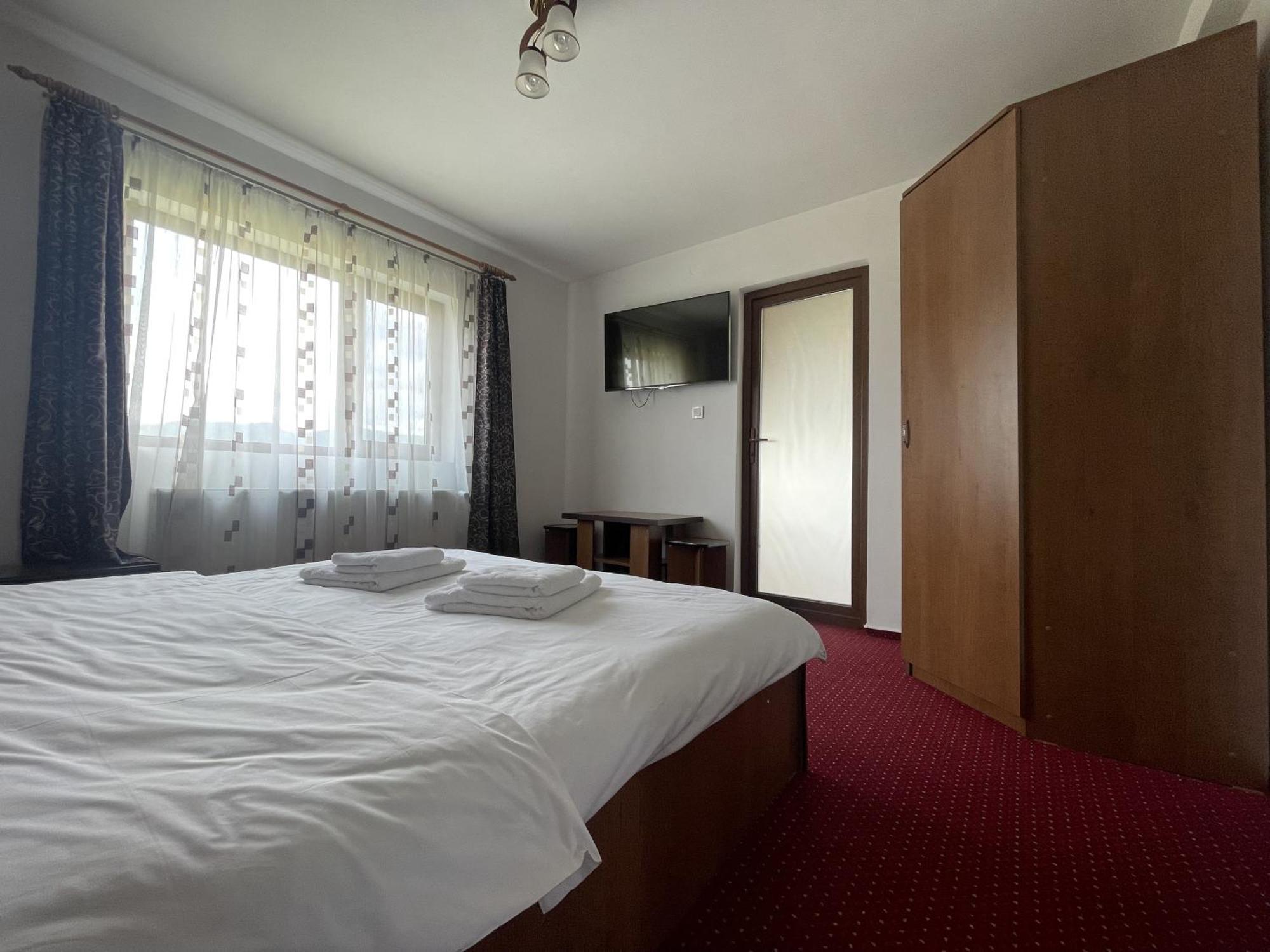 Cocosul De Munte Hotel Baia de Fier Eksteriør billede